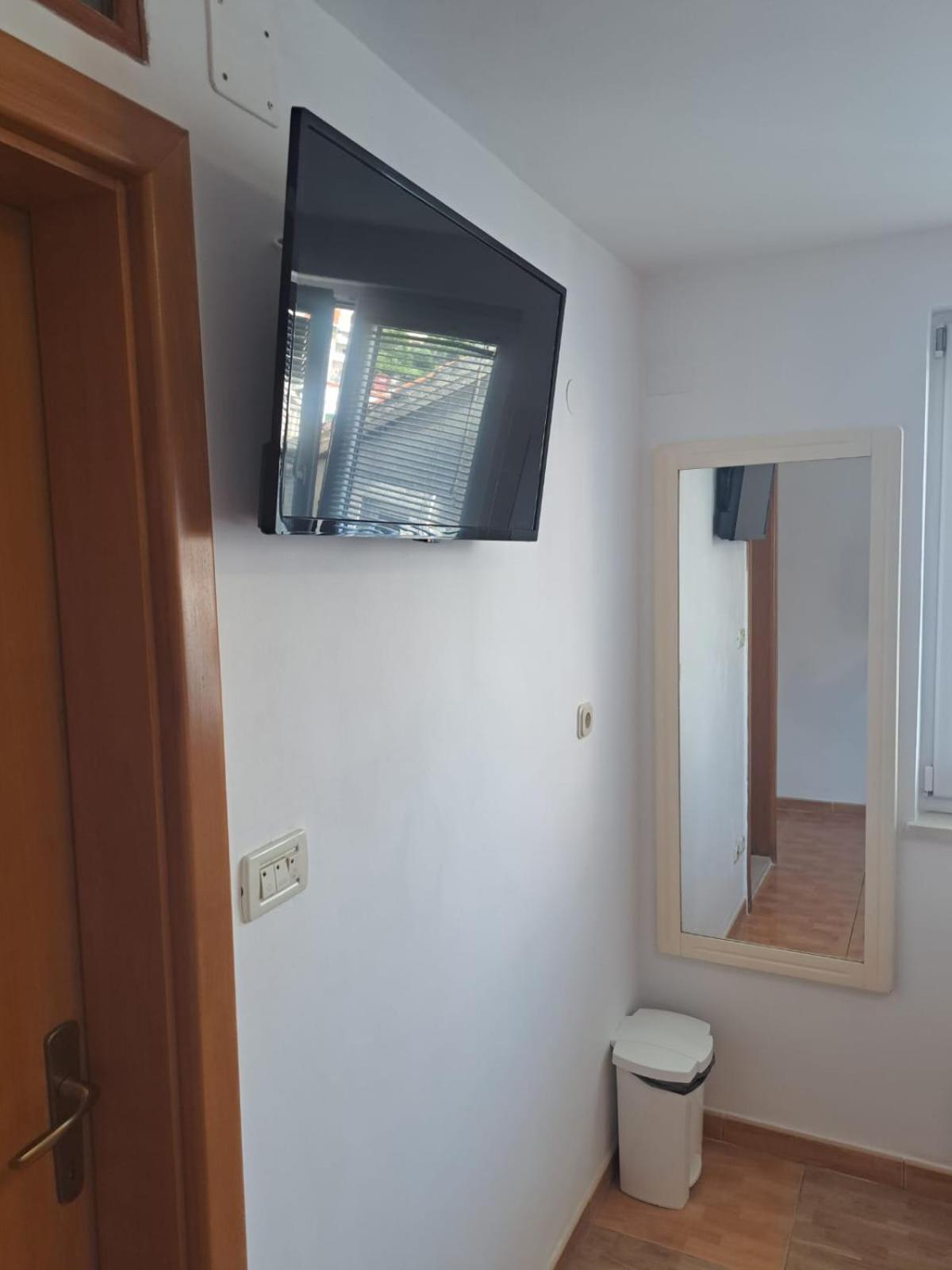 Apartmani Diki Makarska Chambre photo